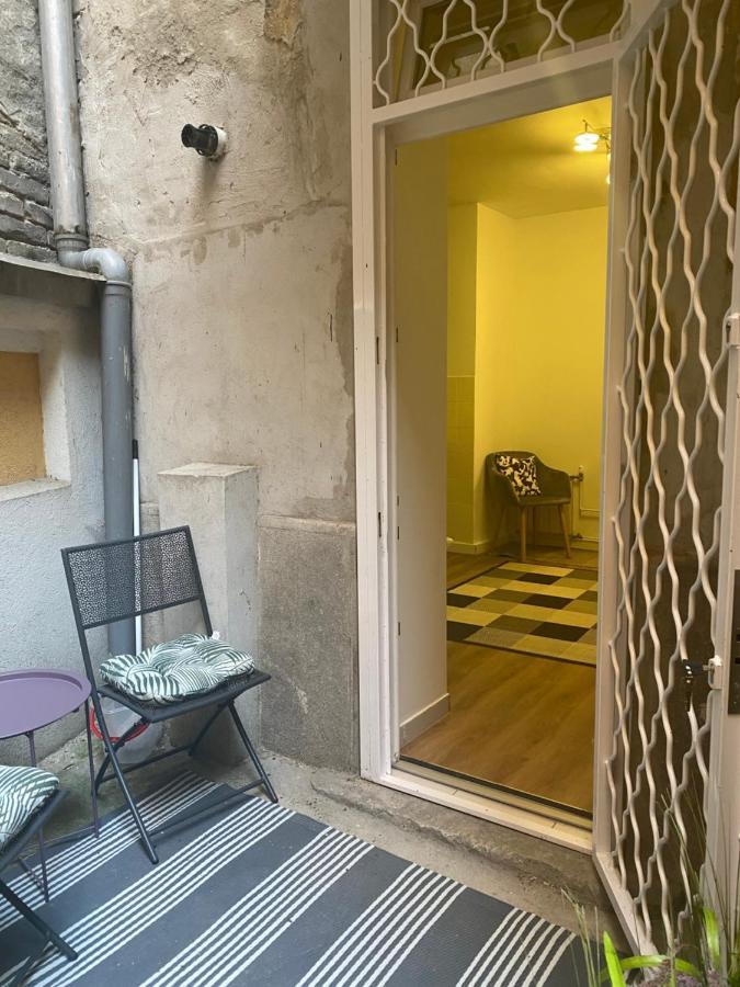 Tatra Apartment By The Danube Fully Accessible Budapest Eksteriør billede