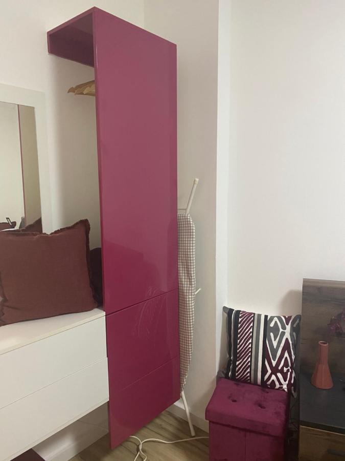 Tatra Apartment By The Danube Fully Accessible Budapest Eksteriør billede