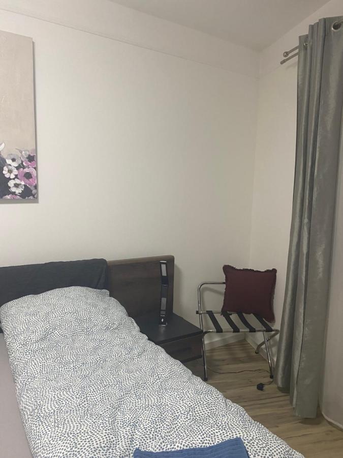 Tatra Apartment By The Danube Fully Accessible Budapest Eksteriør billede